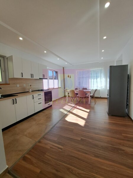 Vila de vanzare in Busteni - Zona Piatra Arsa