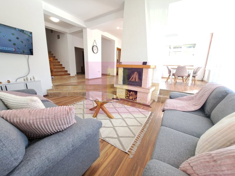 Vila de vanzare in Busteni - Zona Piatra Arsa